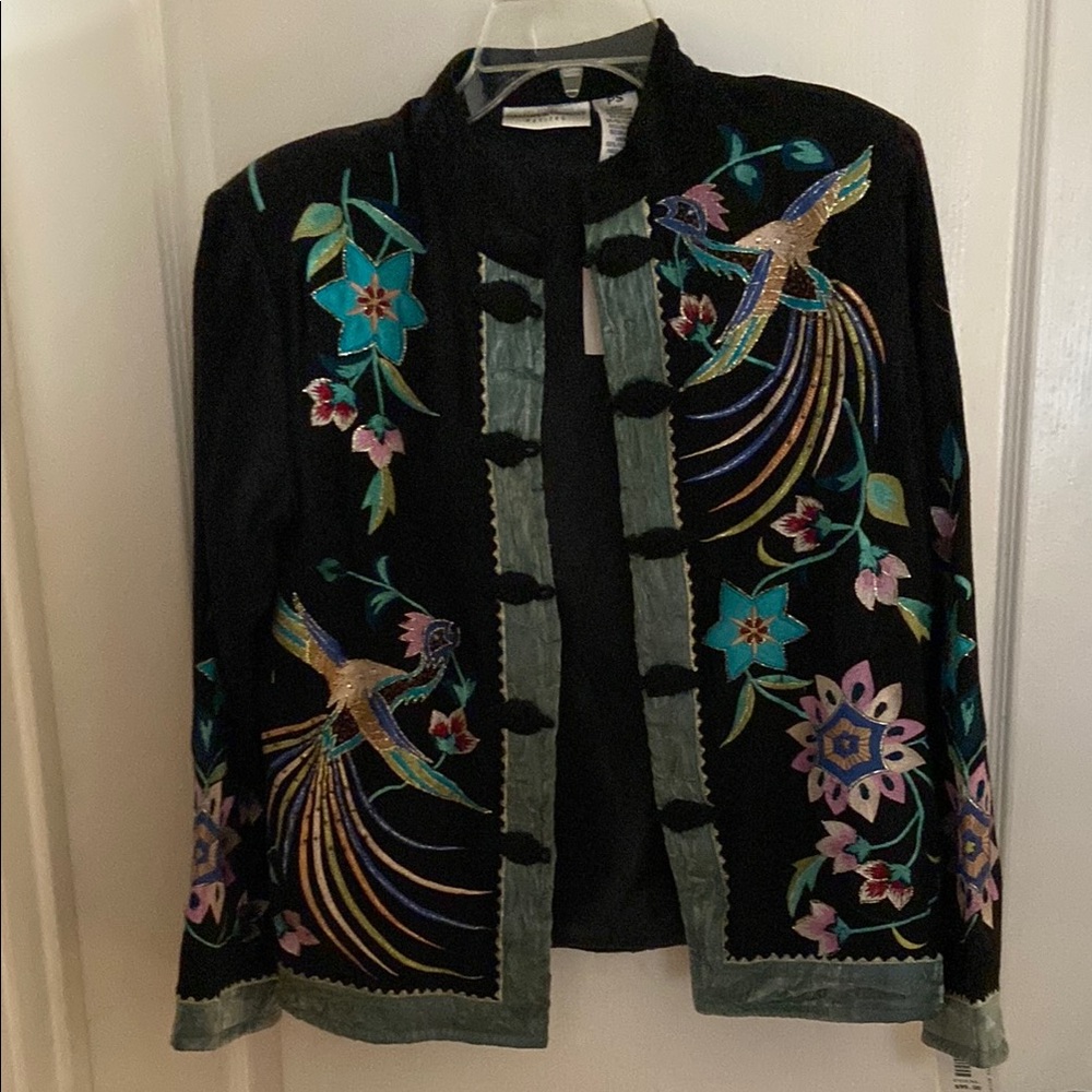 Elegant Black Blazer with Intricate Embroidery and Beading